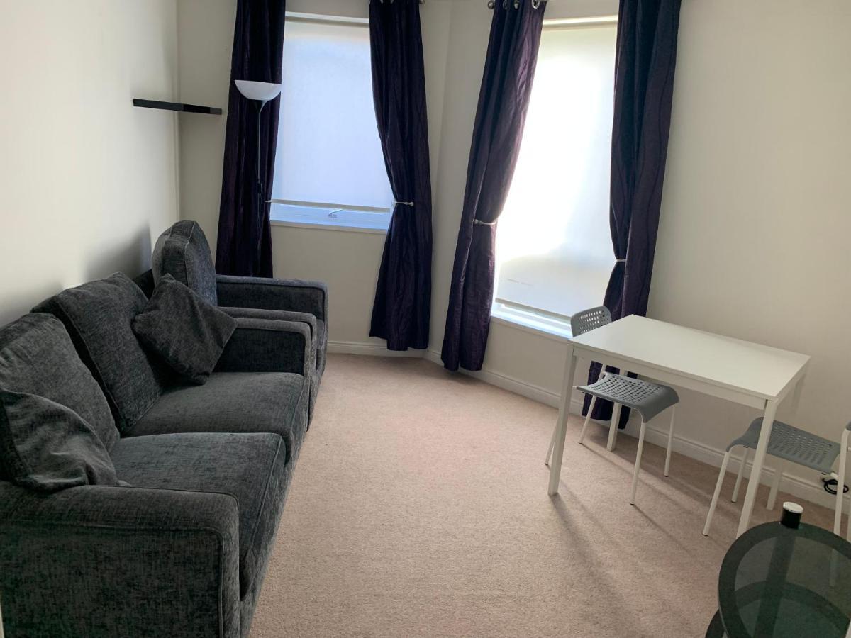 1 Bedroom Central Flat With Parking Space Единбург Екстер'єр фото
